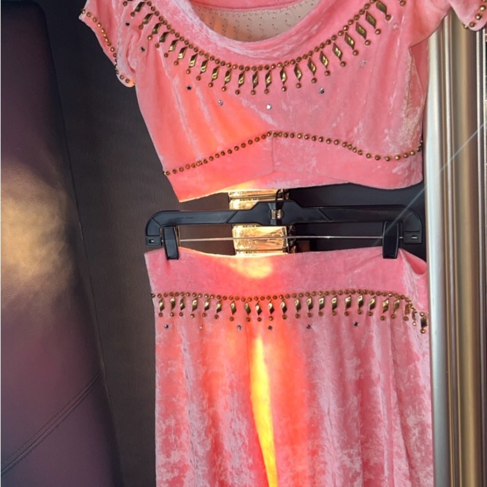 👑 Elite Custom Majorette Couture 🌸Pink Crushed Velvet Gold Jewel Set 👑